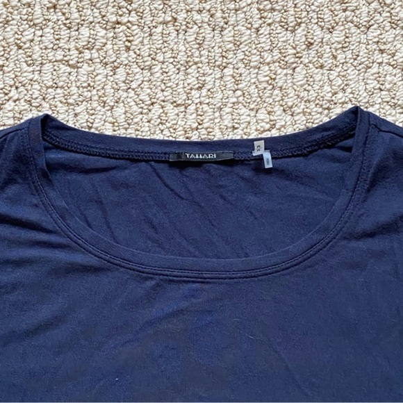 Tahari black scoop neck short sleeve tee shirt Medium NWOT - Picture 4 of 11